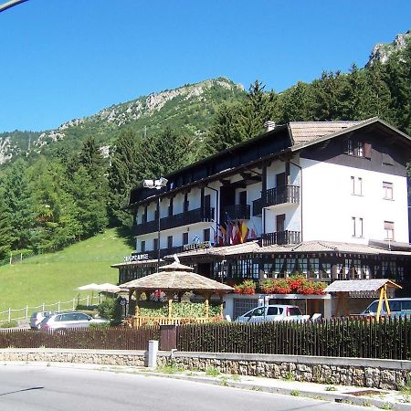 Hotel Pineta Castione della Presolana Eksteriør bilde
